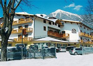 Hotel Canada Pinzolo - Trentino